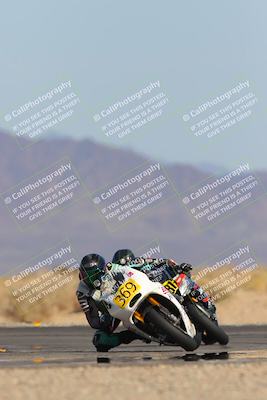 media/Mar-22-2025-CVMA (Sat) [[462c0ffedb]]/Race 13-Amateur Supersport Middleweight/